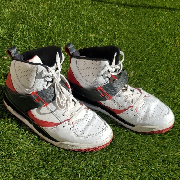 Jordan Flight 45 High White Versity Red Lace- Up Sneakers Size 11 main image 4